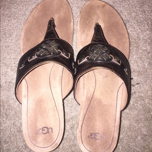 UGG WEDGE SANDALS♥️. EUC! - Picture 2 of 6